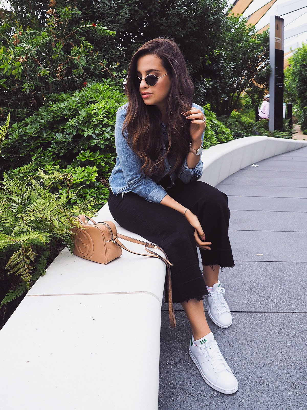 Sneakers 2025 outfit 2018